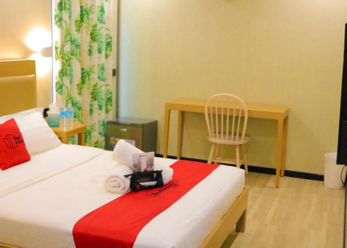 RedDoorz Plus @ AS Fortuna Cebu