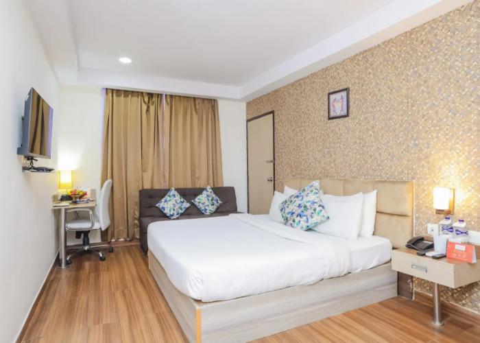 Hyphen Grand Hotel