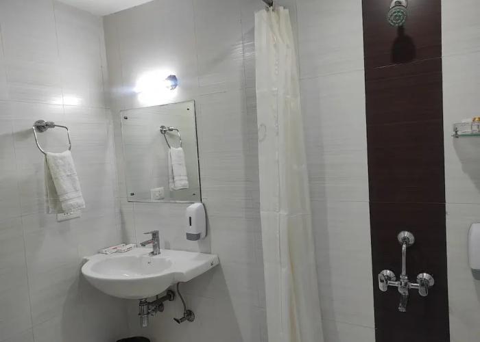 Hyphen Grand Hotel