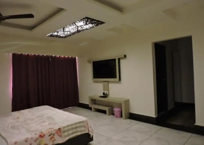 Hotel Rajmahal Roorkee