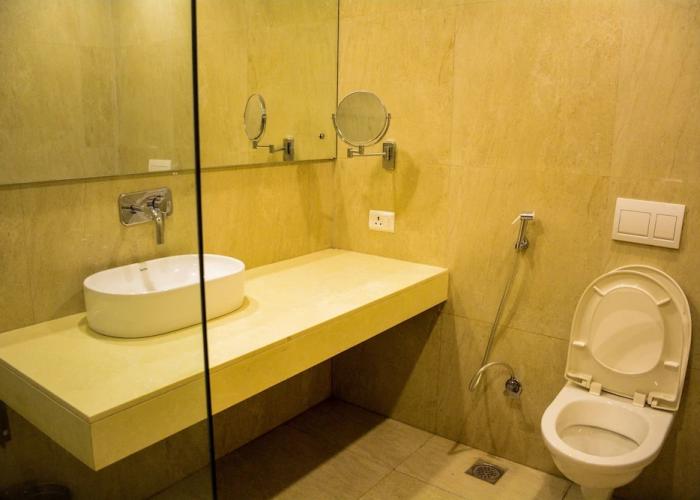 Four Leaf Service Suites