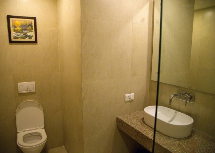 Four Leaf Service Suites