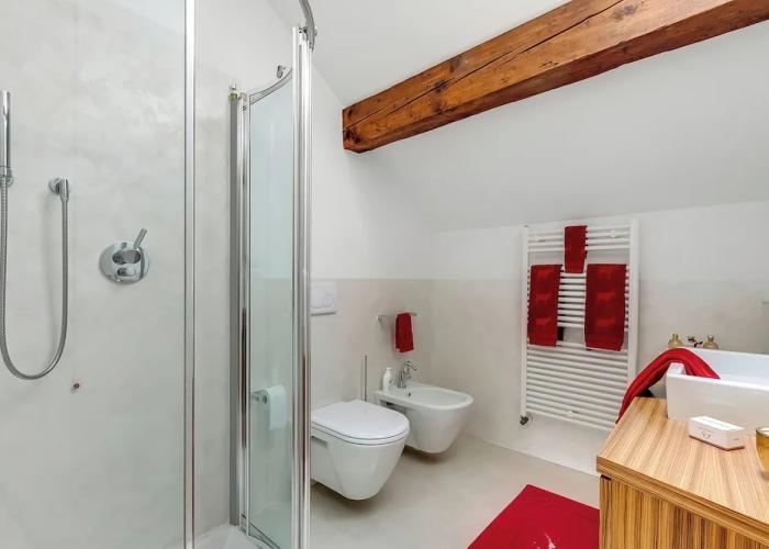 Il Gioiellino Pool And Sauna