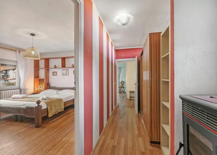 La Lanterna Swimming Pool Retreat