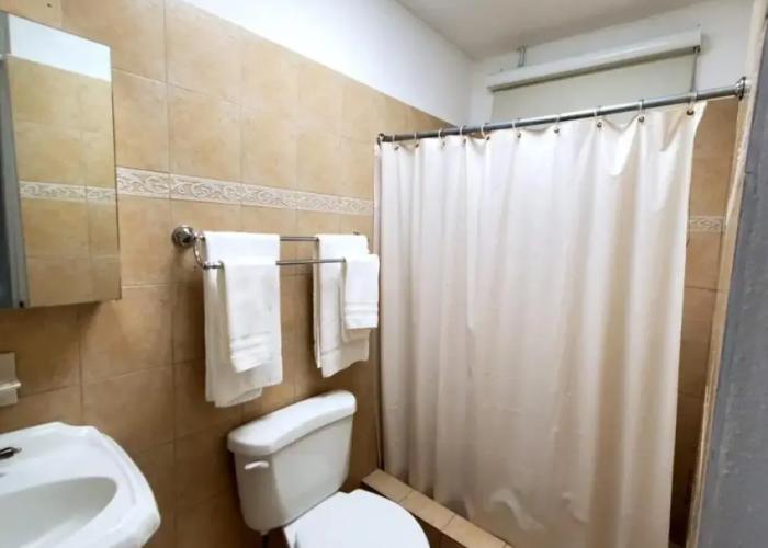 Borinquen Beach Inn