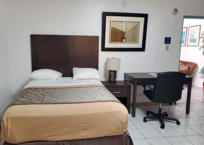 Borinquen Beach Inn
