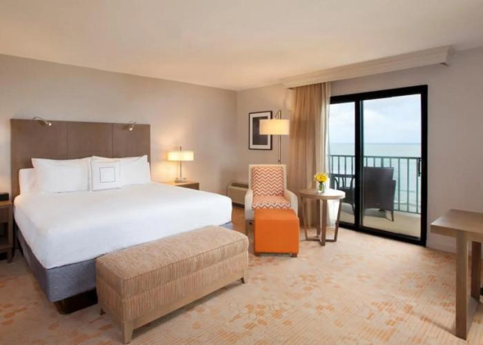 Courtyard by Marriott Isla Verde Beach Resort