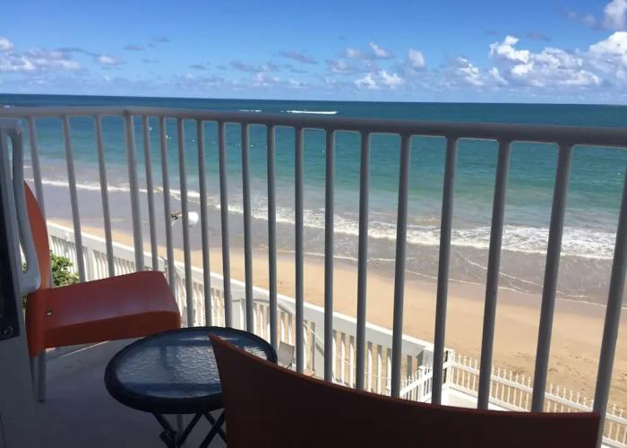 Beach Front  Amapola SeaSide Apt