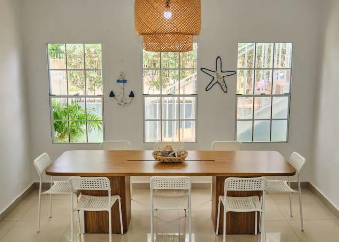 The Pelican Poshtel