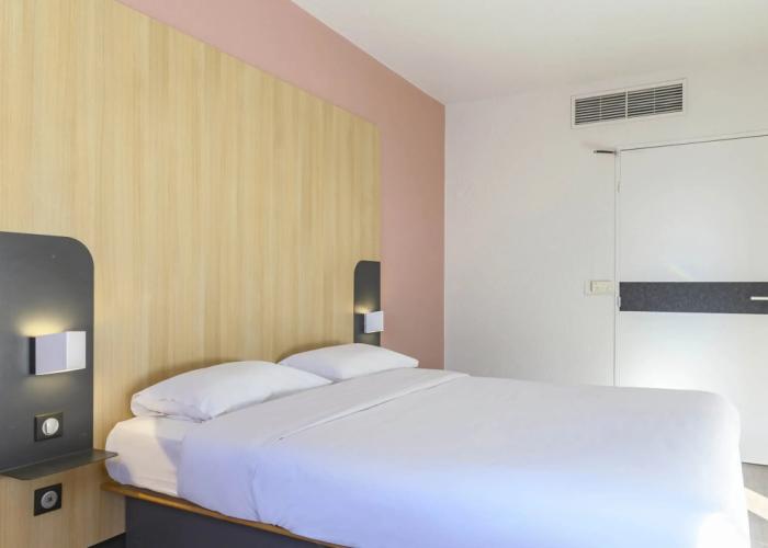 B&B Hotel Nimes Centre Arène
