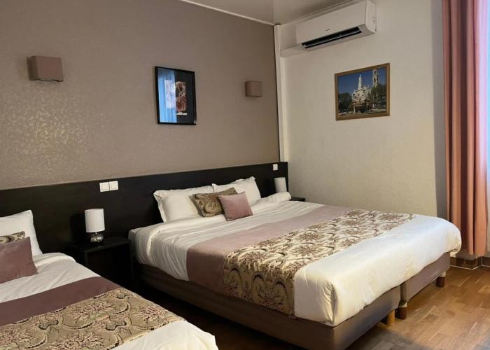 Empire Hotel