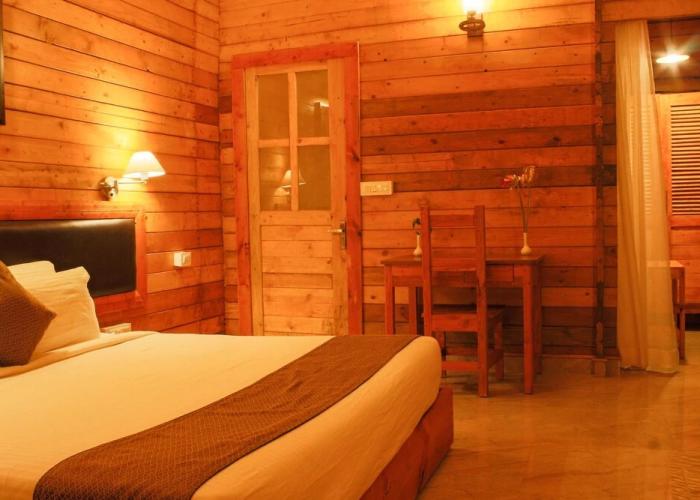 Grand Vatika Resort