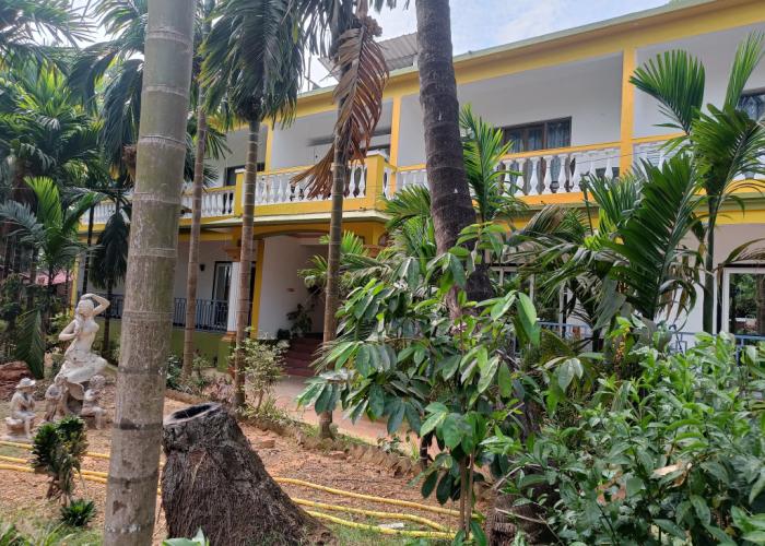 Lavish Exotic Apart Hotel