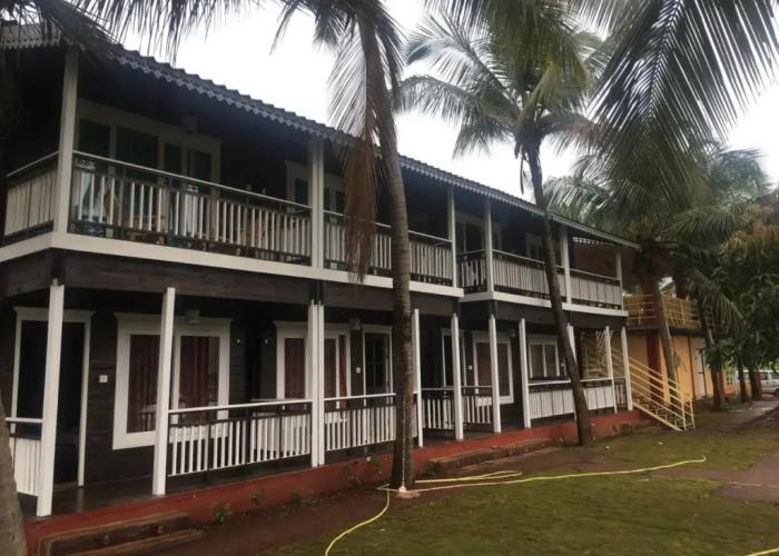 Casa Seaesta Beach Cottages and Suites
