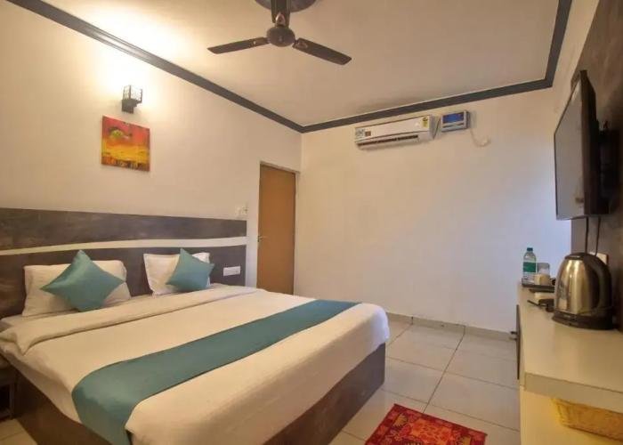 Oceano Beach Resort Goa