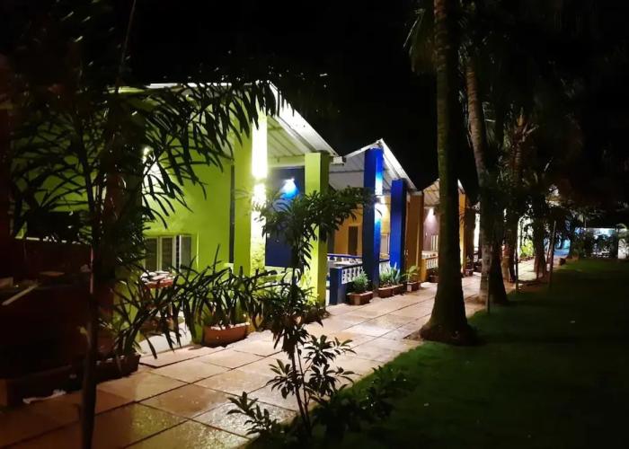 Sandbanks Beach Resort