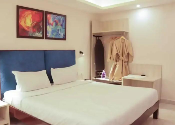 Sandbanks Beach Resort