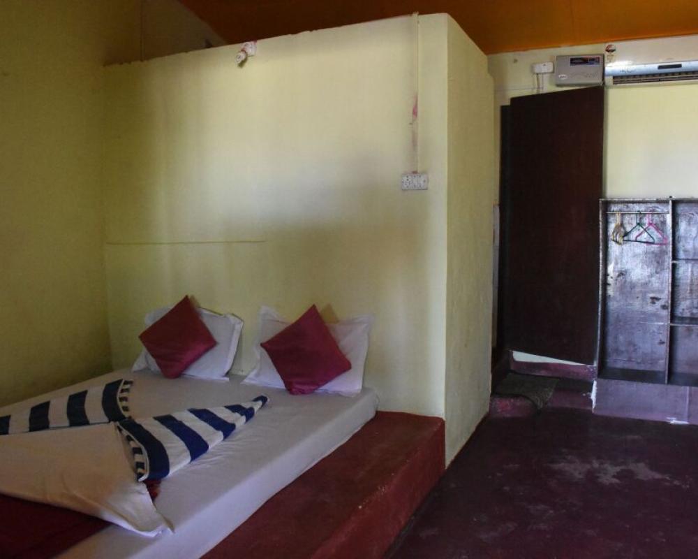 Sunset & Waves Resort