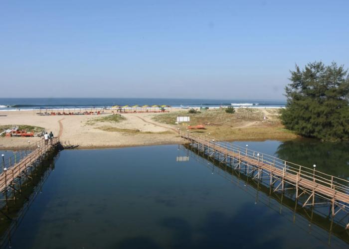 Sunset & Waves Resort