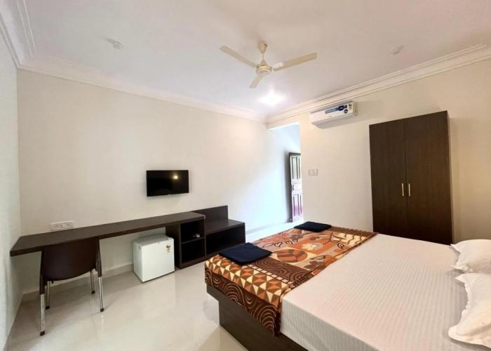 Morjim Sunset Hotel