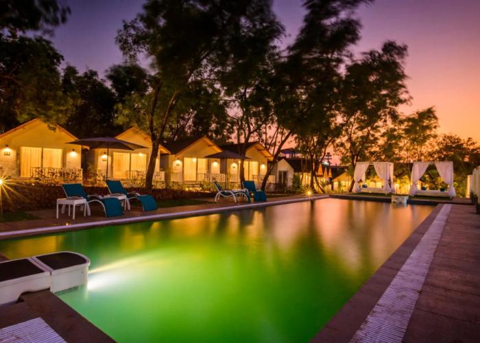 White woods Resort & Spa