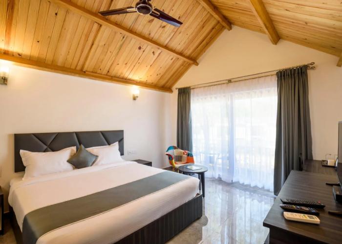 White woods Resort & Spa