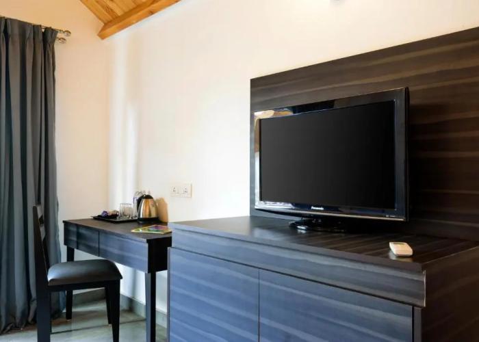White woods Resort & Spa