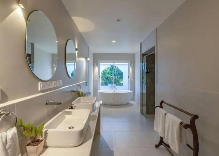 Legacy by Hireavilla- Full Field View Villa w Pool
