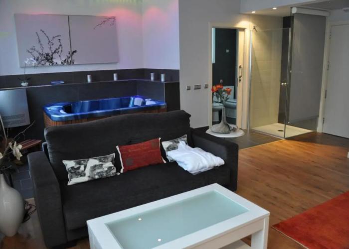 Hotel Mondragon