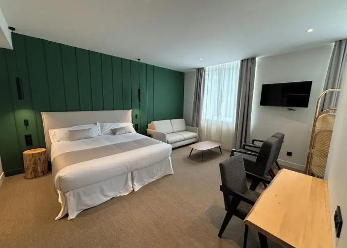Hotel Mondragón