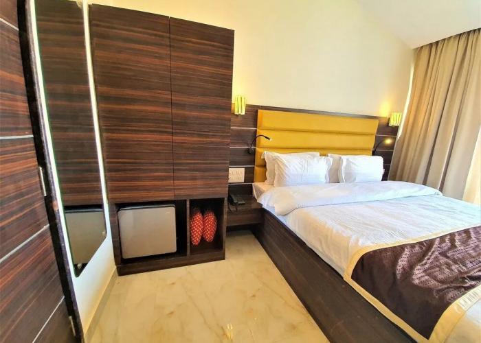 VITS Shanti Solitaire Arpora