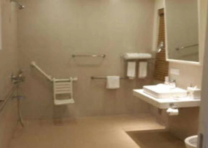 Acron Waterfront Resort