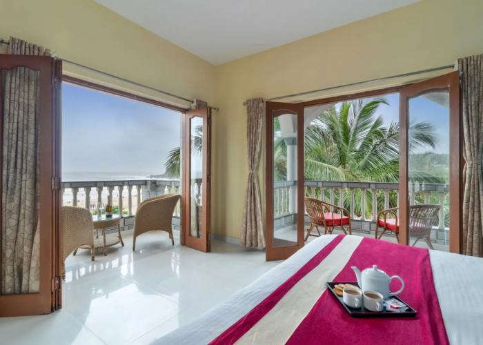 Larios Beach Holidays