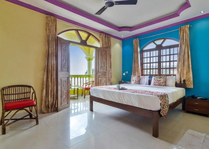 Larios Beach Holidays