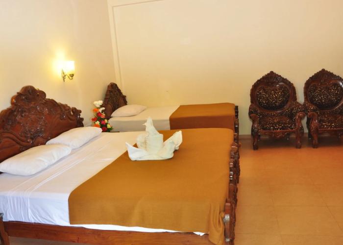Mayflower Beach Resort