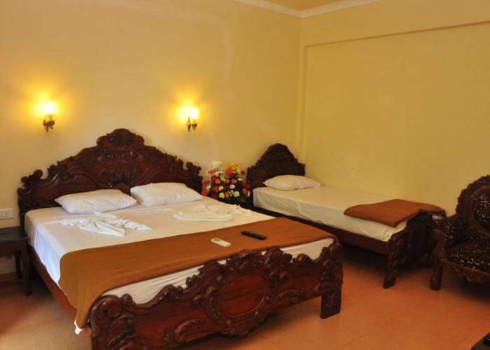 Mayflower Beach Resort