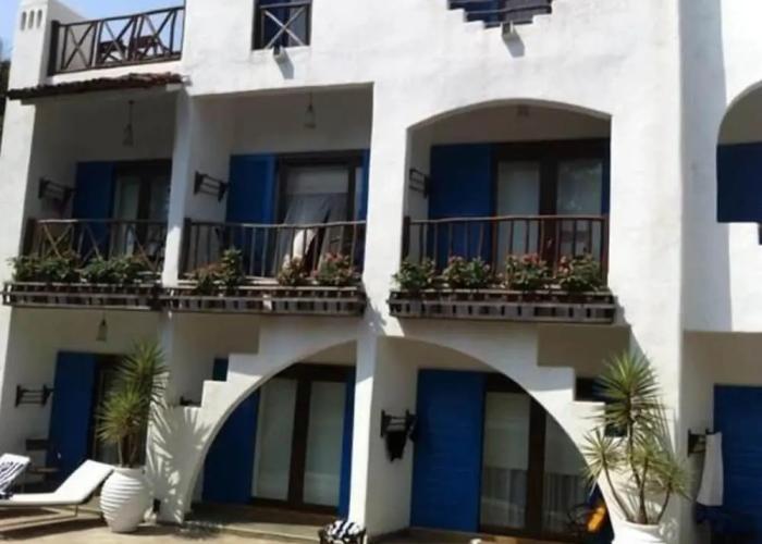 Mykonos Blu