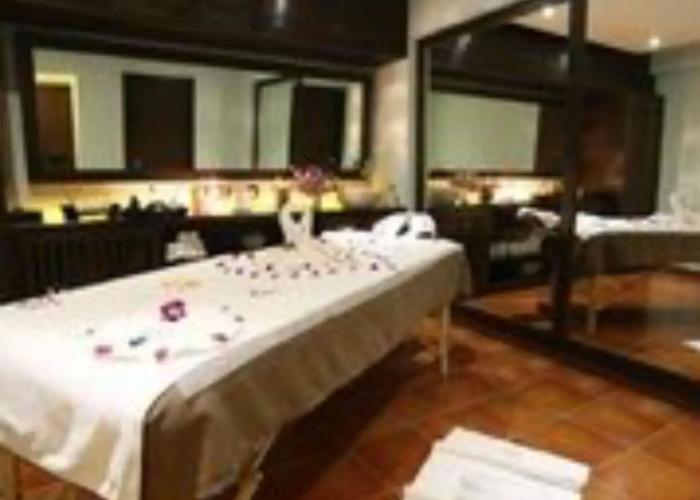 Deltin Suites