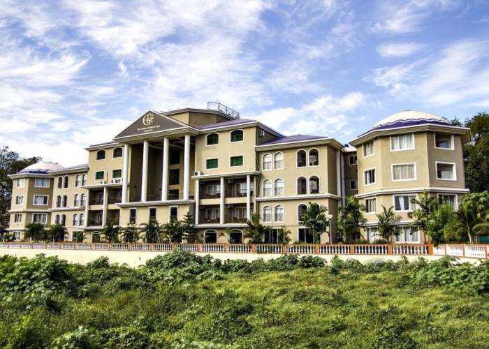 The Golden Suites & Spa