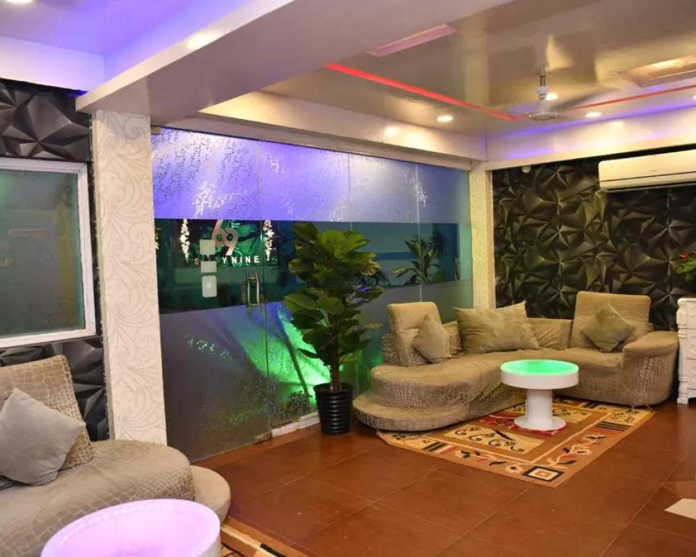 фото Hotel 69