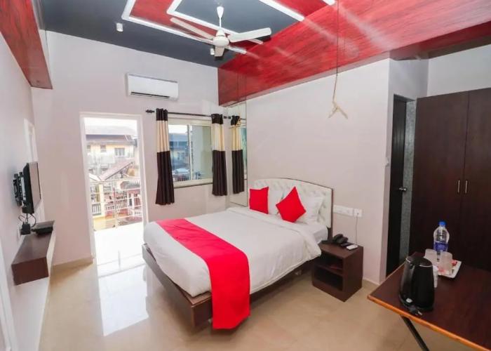 Swarnam Hotel