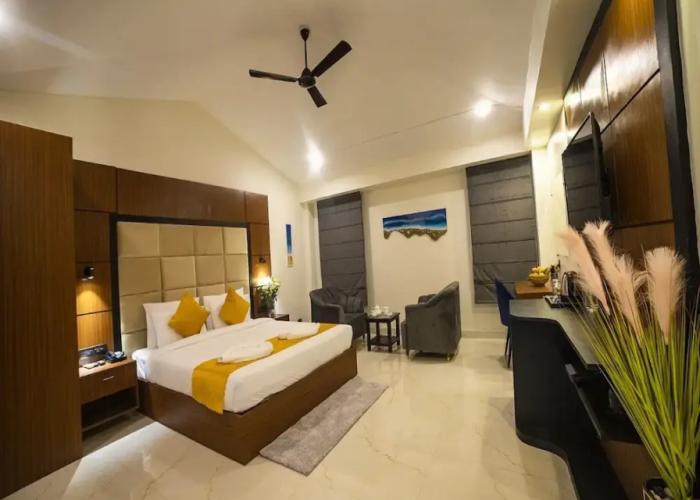 HUE GUH The Porto Candolim