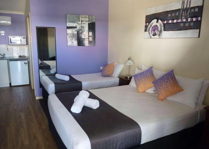 Caboolture Central Motor Inn, SureStay Collection by BW
