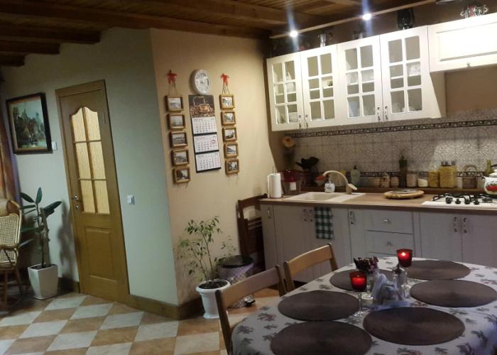 Listya Travyi Guest House