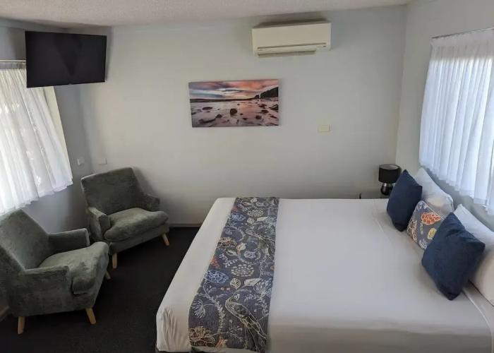 Haven Waters Motel & Apartments