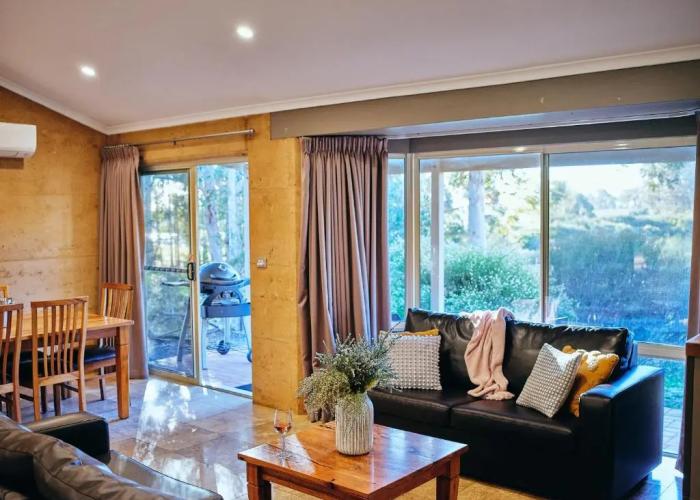 Eight Willows Retreat
