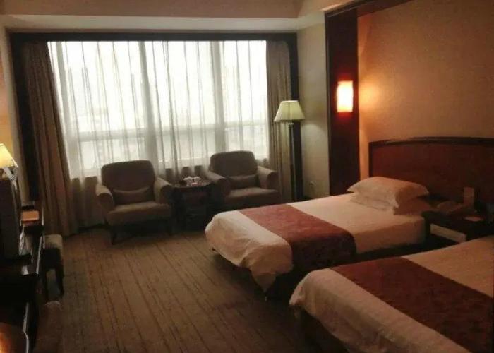Kingston Hotel
