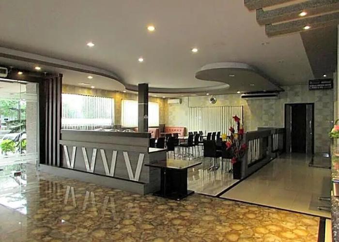 Grand Krakatau Serang