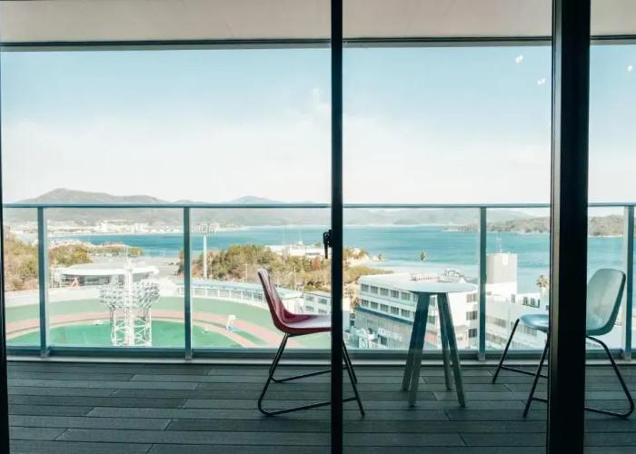 SETOUCHI KEIRIN HOTEL 10 by Onko Chishin