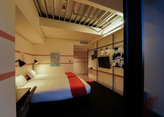 SETOUCHI KEIRIN HOTEL 10 by Onko Chishin